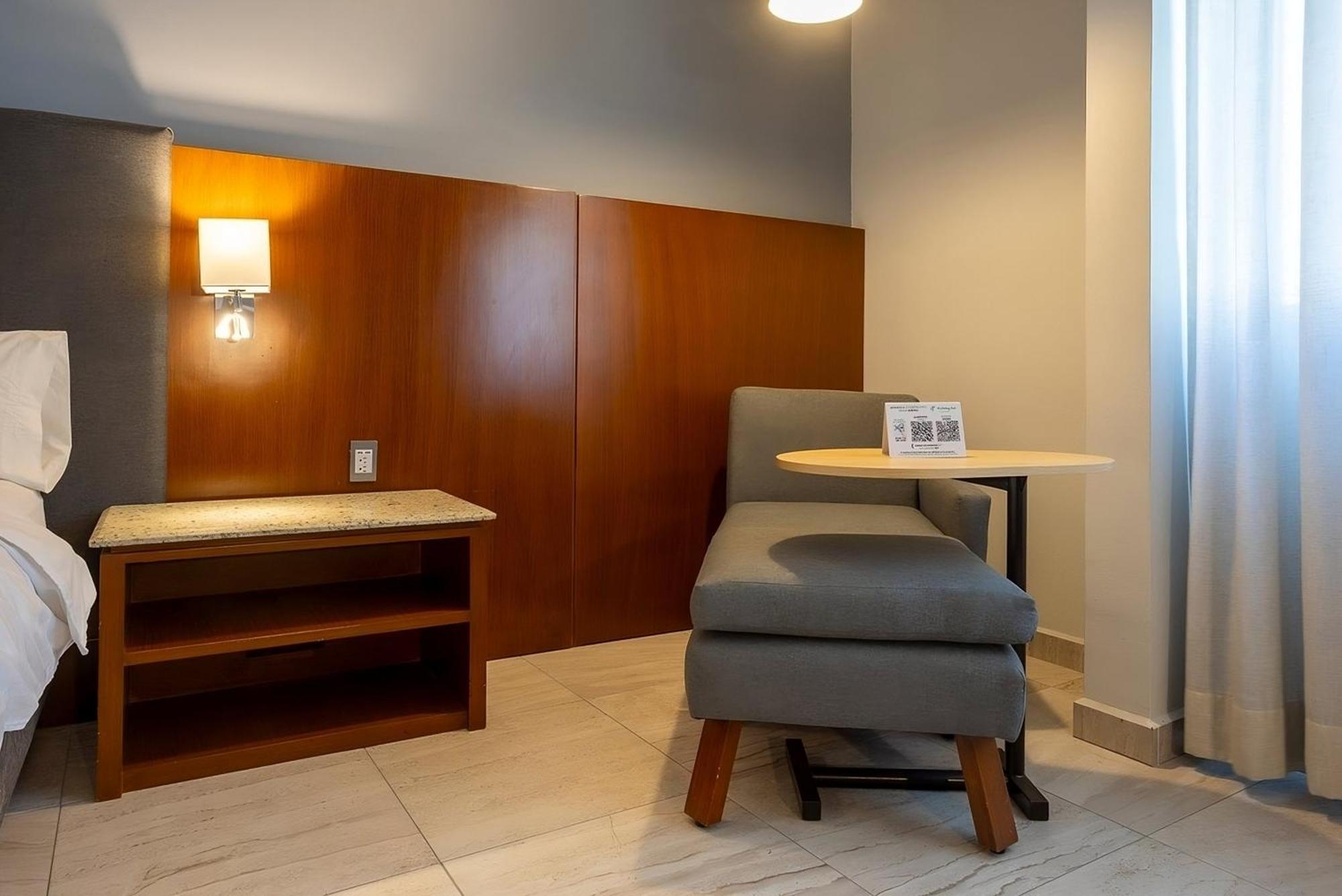 Holiday Inn Puebla Finsa By Ihg Eksteriør billede