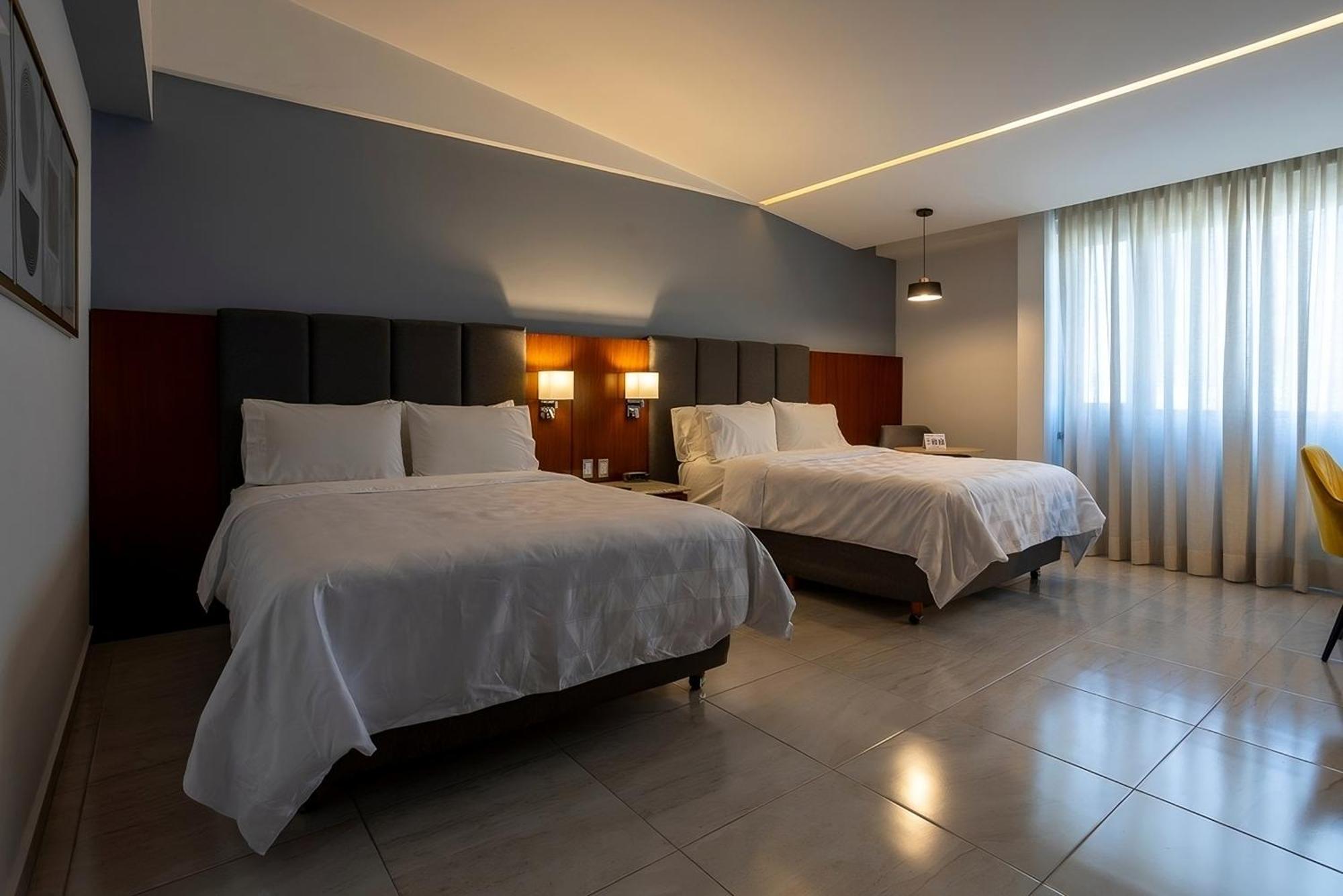 Holiday Inn Puebla Finsa By Ihg Eksteriør billede